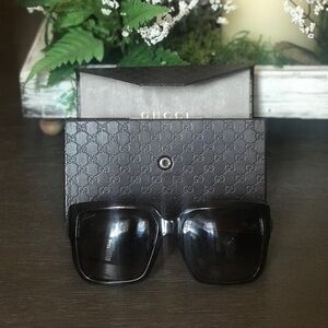 Gucci Brown Sunglasses-New without tags